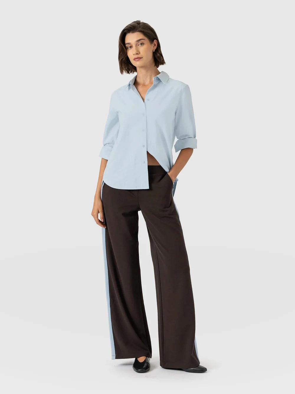 AMALFI | PANTALÓN WIDE LEG CON RAYA LATERAL